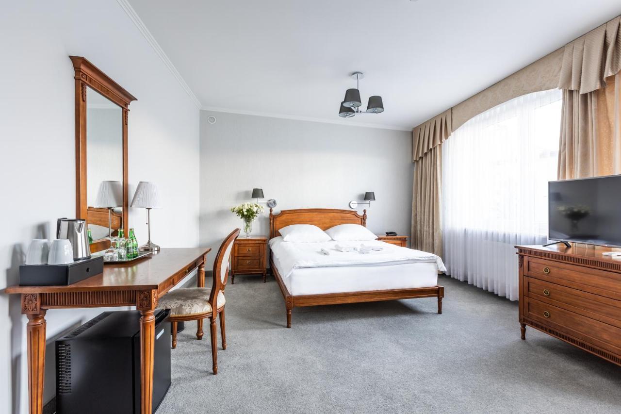 Hotel Pod Zlota Roza Kielce Eksteriør bilde