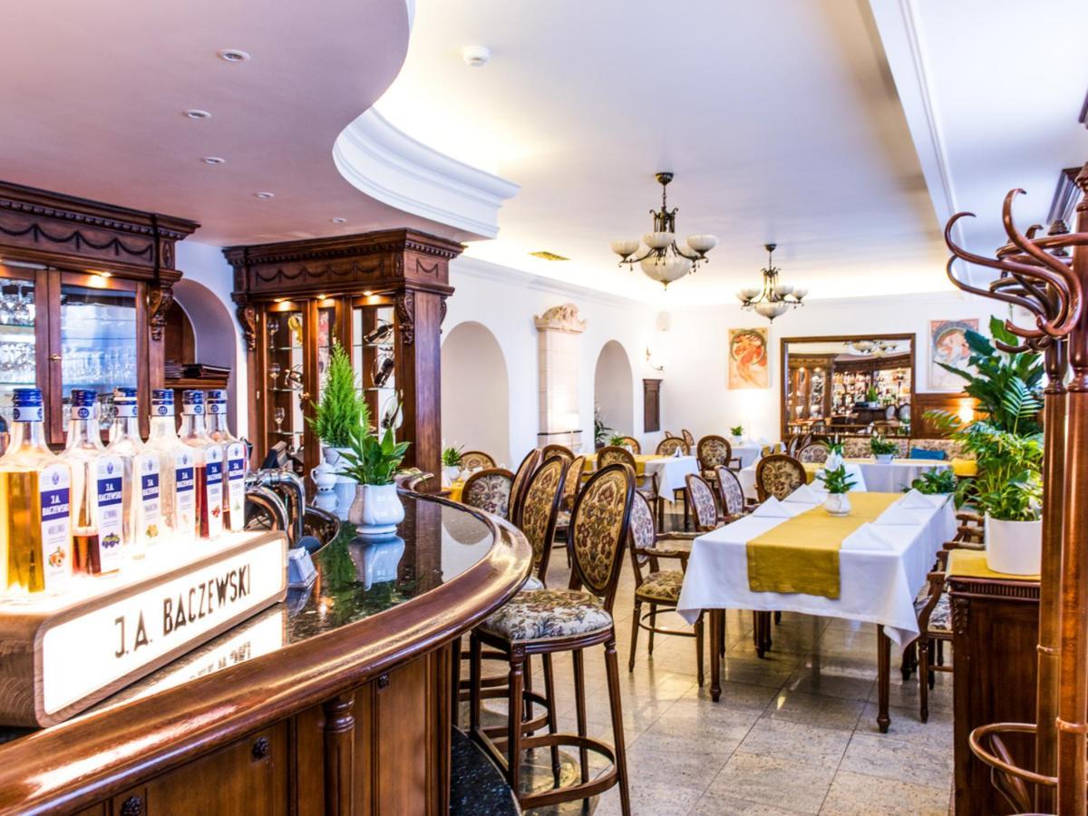 Hotel Pod Zlota Roza Kielce Eksteriør bilde