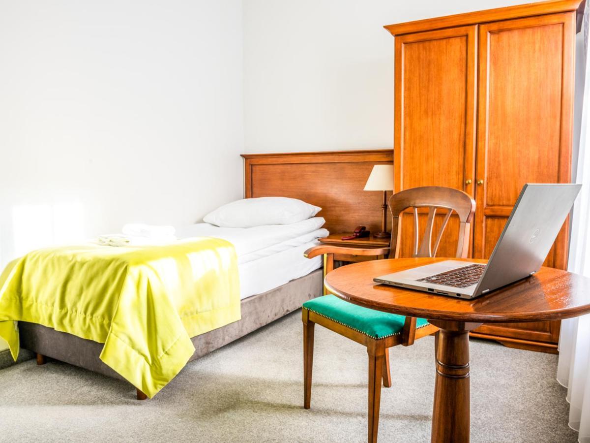 Hotel Pod Zlota Roza Kielce Eksteriør bilde